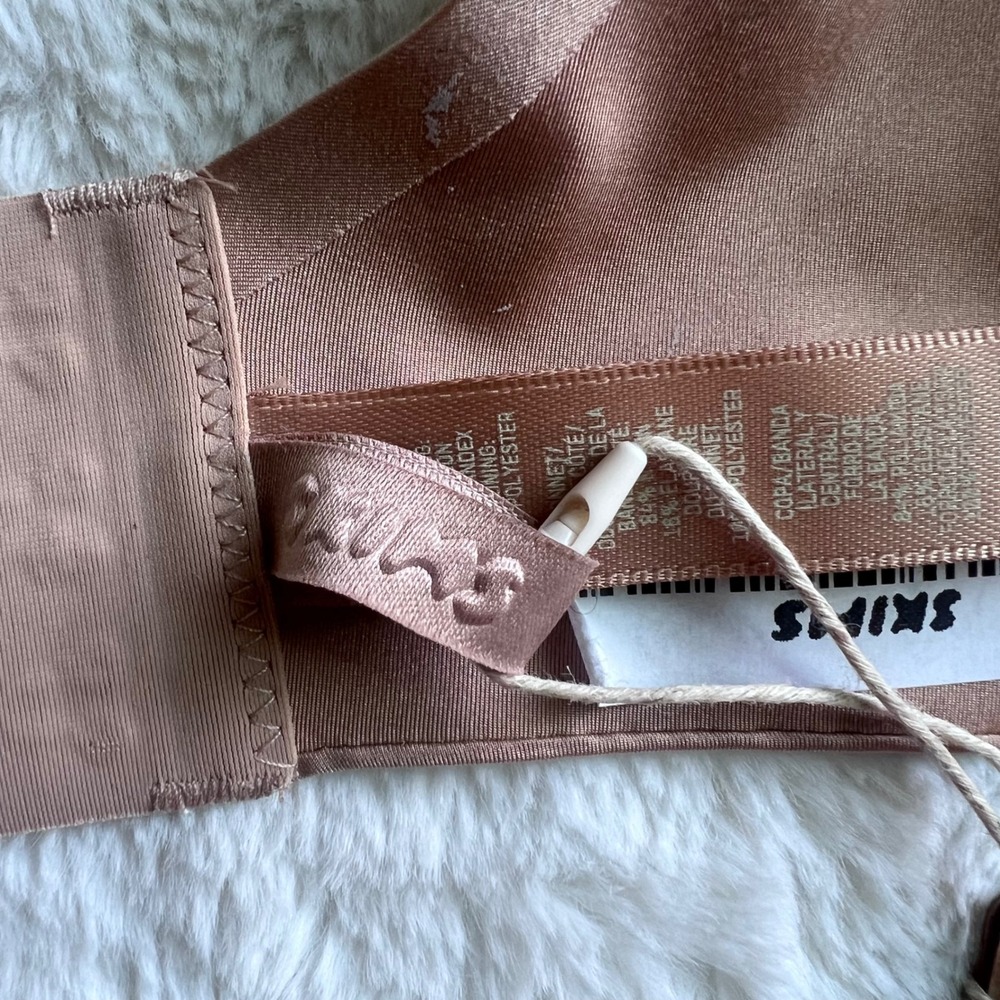Skims Ultimate Push Up Plunge Bra Clay BR-UWR-1881 Women's Size 32DD NEW - Picture 11 of 12